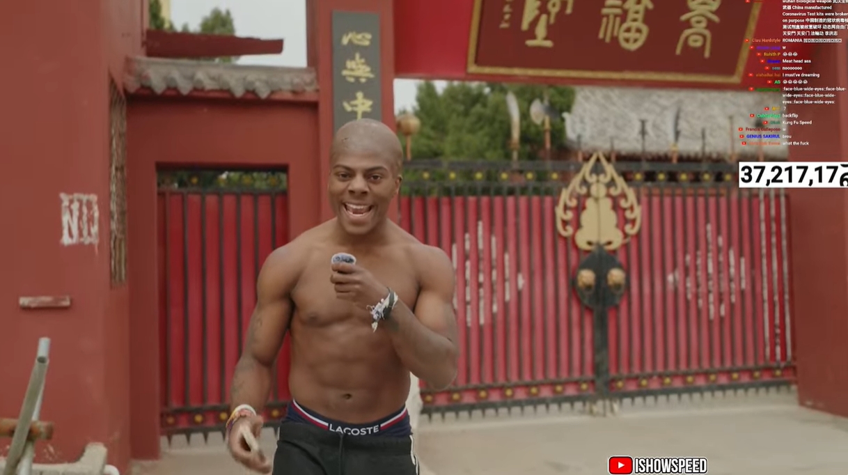 光頭造型！Speed中國(guó)行來(lái)到鄭州少林寺，上香拜佛學(xué)功夫