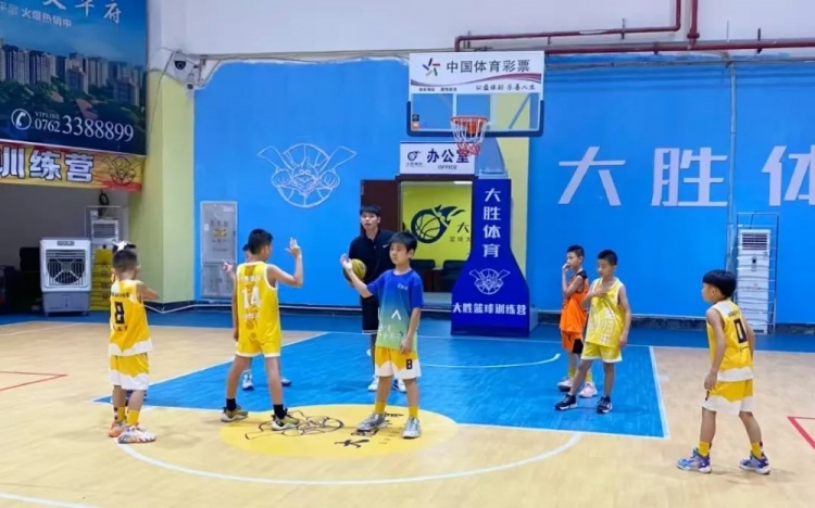 廣東河源體彩少兒籃球培訓(xùn)班：結(jié)營不散場(chǎng)，夢(mèng)想正啟航